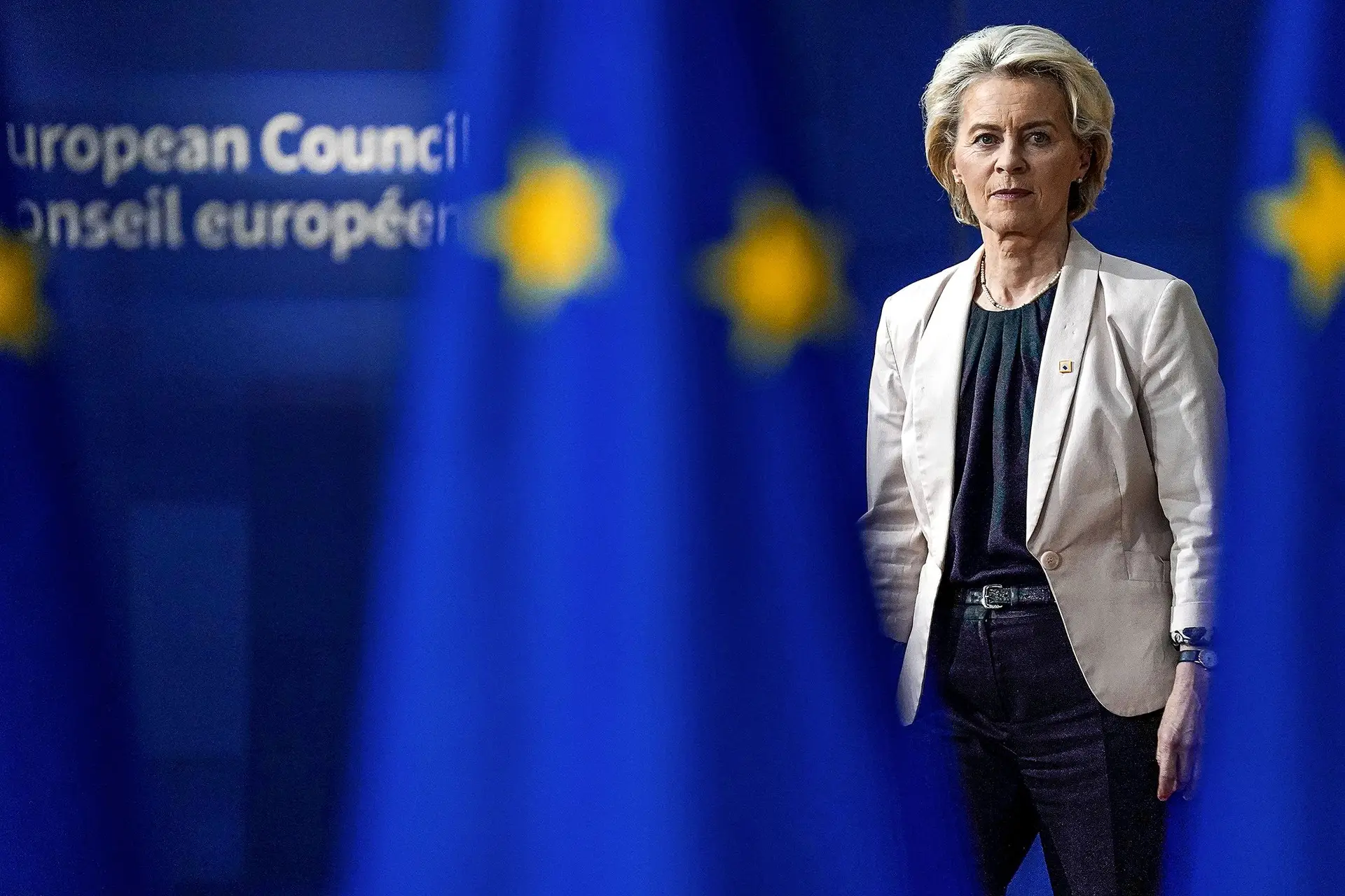 Ursula von der Leyen teve de intervir no braço de ferro entre as duas maiores famílias políticas europeias