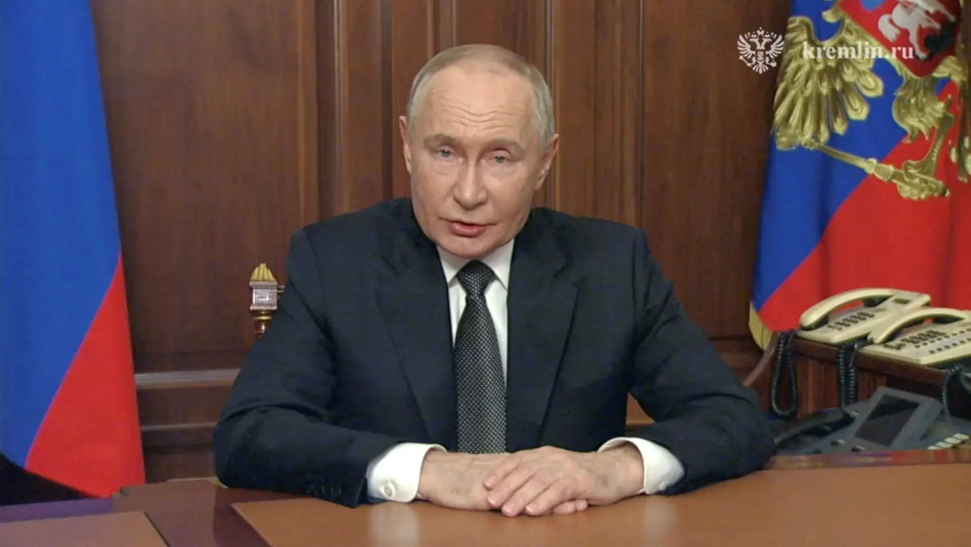 Putin confirma uso do novo sistema de mísseis hipersónicos 'Oreshnik' em ataque à Ucrânia