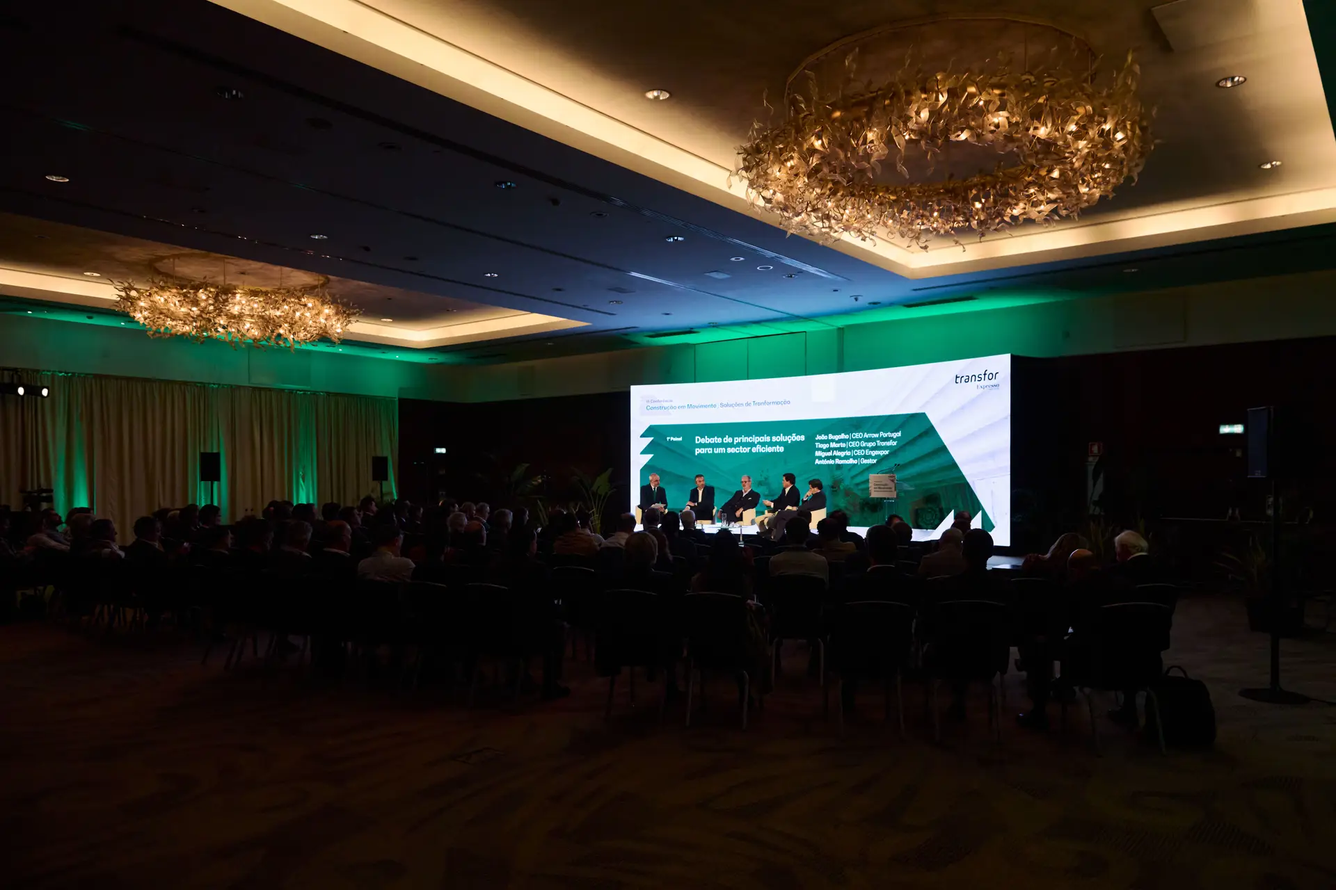 Evento juntou dezenas de empresários da construção em Vilamoura para refletir sobre os desafios do sector