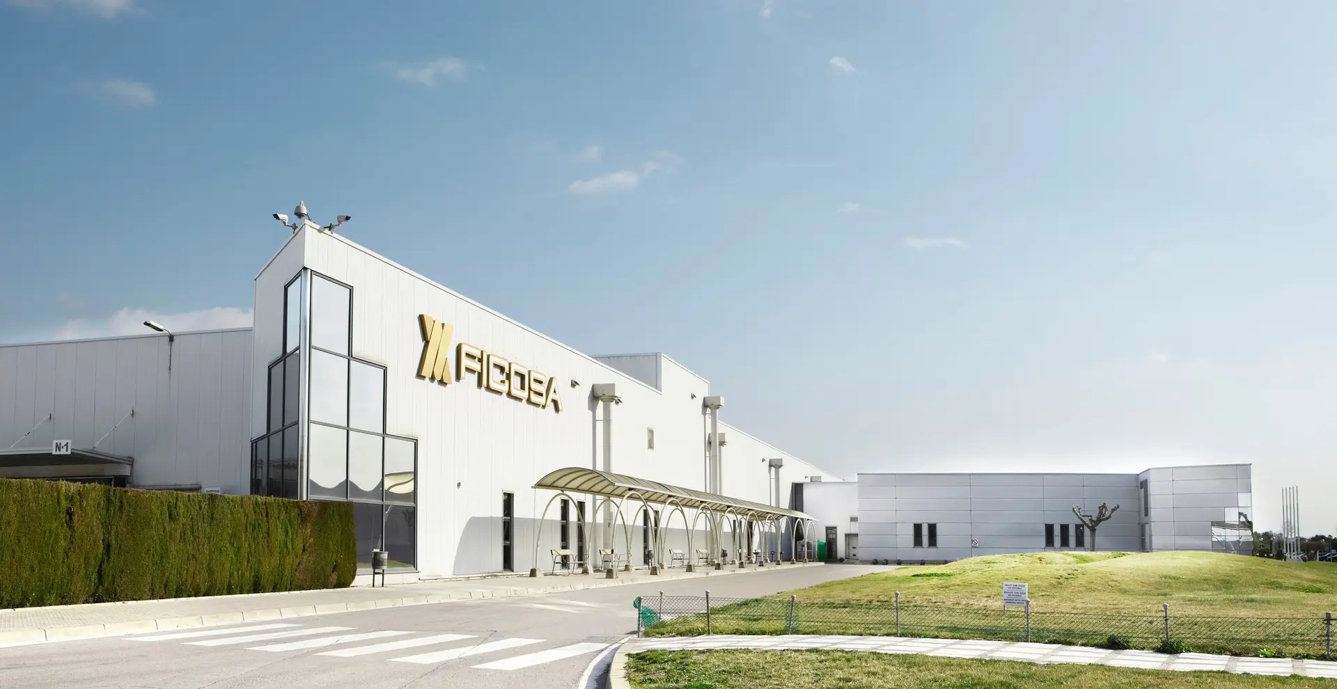 Sector automóvel: espanhóis da Ficosa deixam 700 em lay-off na Maia