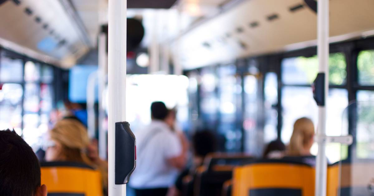 Transporte público não se fomenta com “autocarros presos no trânsito” e moda do Metrobus “é um risco” à sua implementação