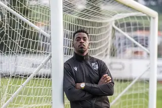 O guarda-redes cumpre a 5.ª época com a camisola do V. Guimarães