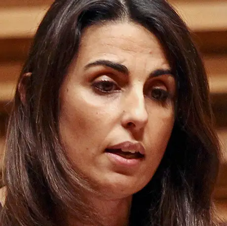 “Democracia não se deve dar por garantida": Provedora Europeia critica uso excessivo de decretos de urgência por Bruxelas para desregulação
