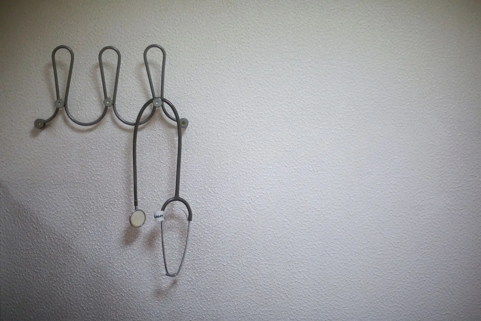 Obstetrícia: triagem telefónica de grávidas diminuiu idas às urgências em 28%