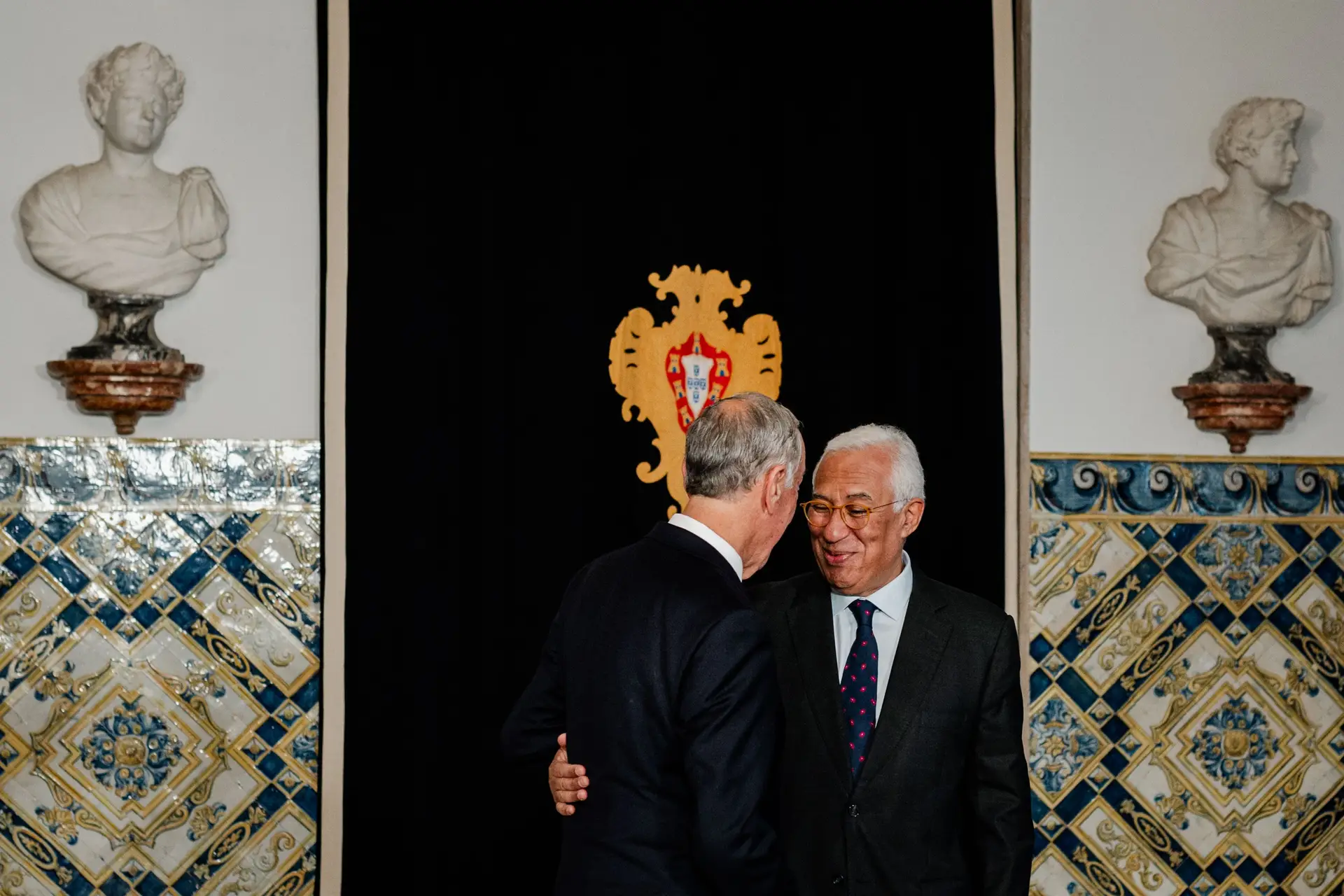 Marcelo espera que as negociações se façam com ucranianos e a Europa (entre criticas a Trump)