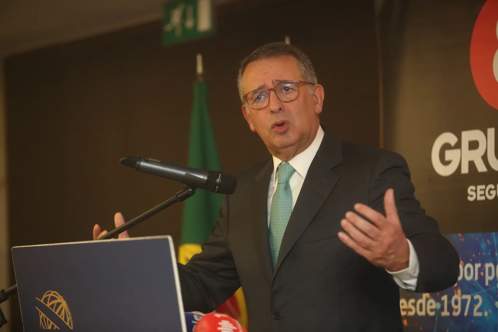 “Sinto o que um Presidente pode fazer”: Seguro mais próximo de anunciar decisão sobre presidenciais sem esperar pelo PS