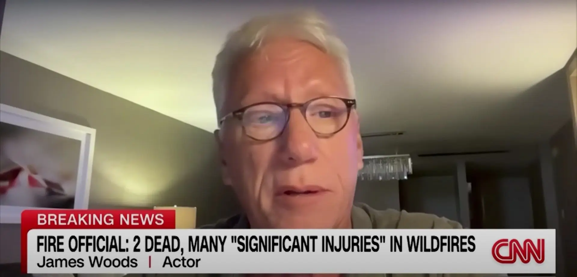 James Woods em lágrimas depois de perder a casa em Los Angeles: “Um dia estás na piscina, no outro desapareceu tudo”
