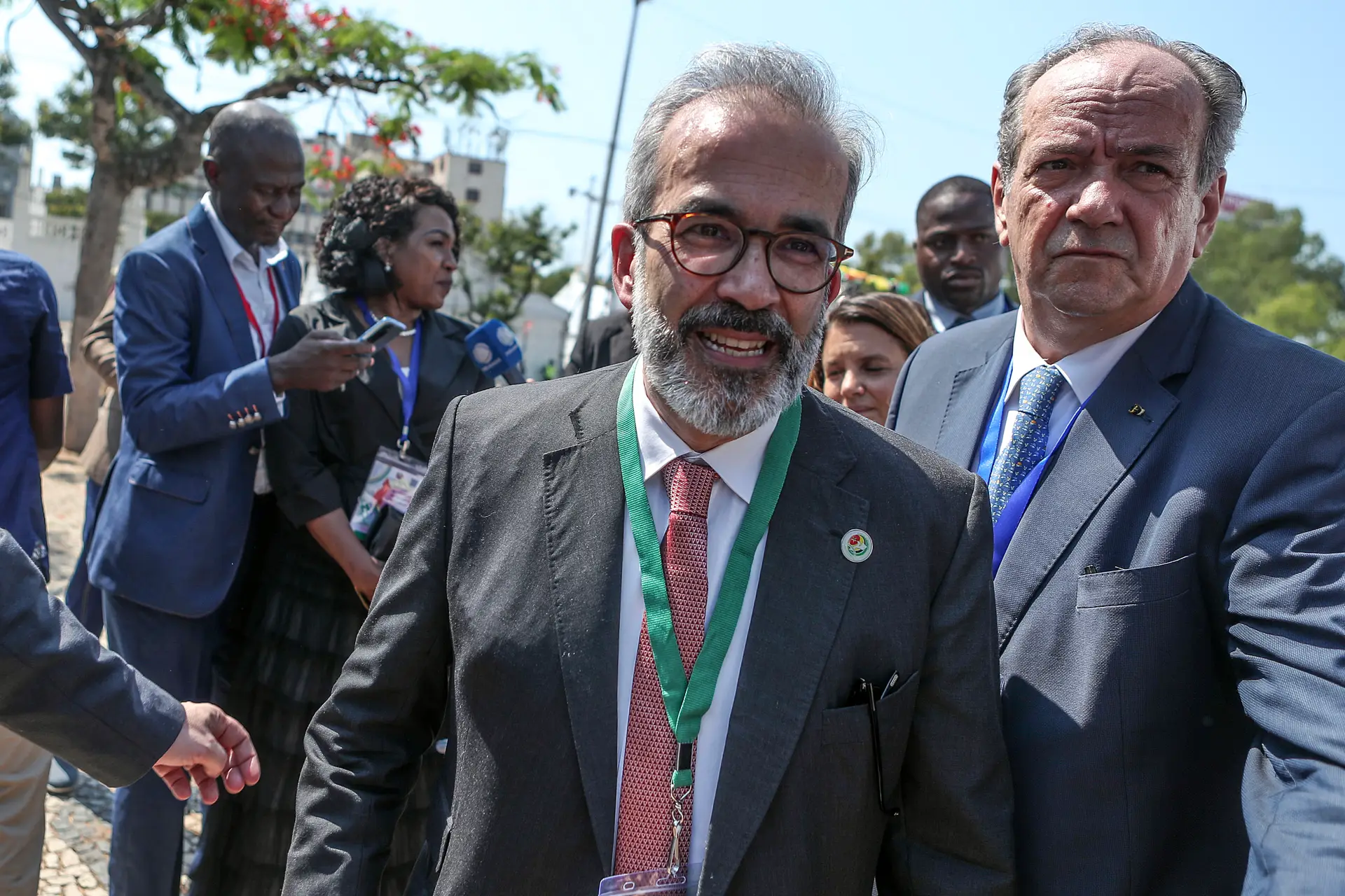 Paulo Rangel, ministro dos Negócios Estrangeiros português, à chegada a Maputo para a tomada de posse de Daniel Chapo como Presidente de Moçambique