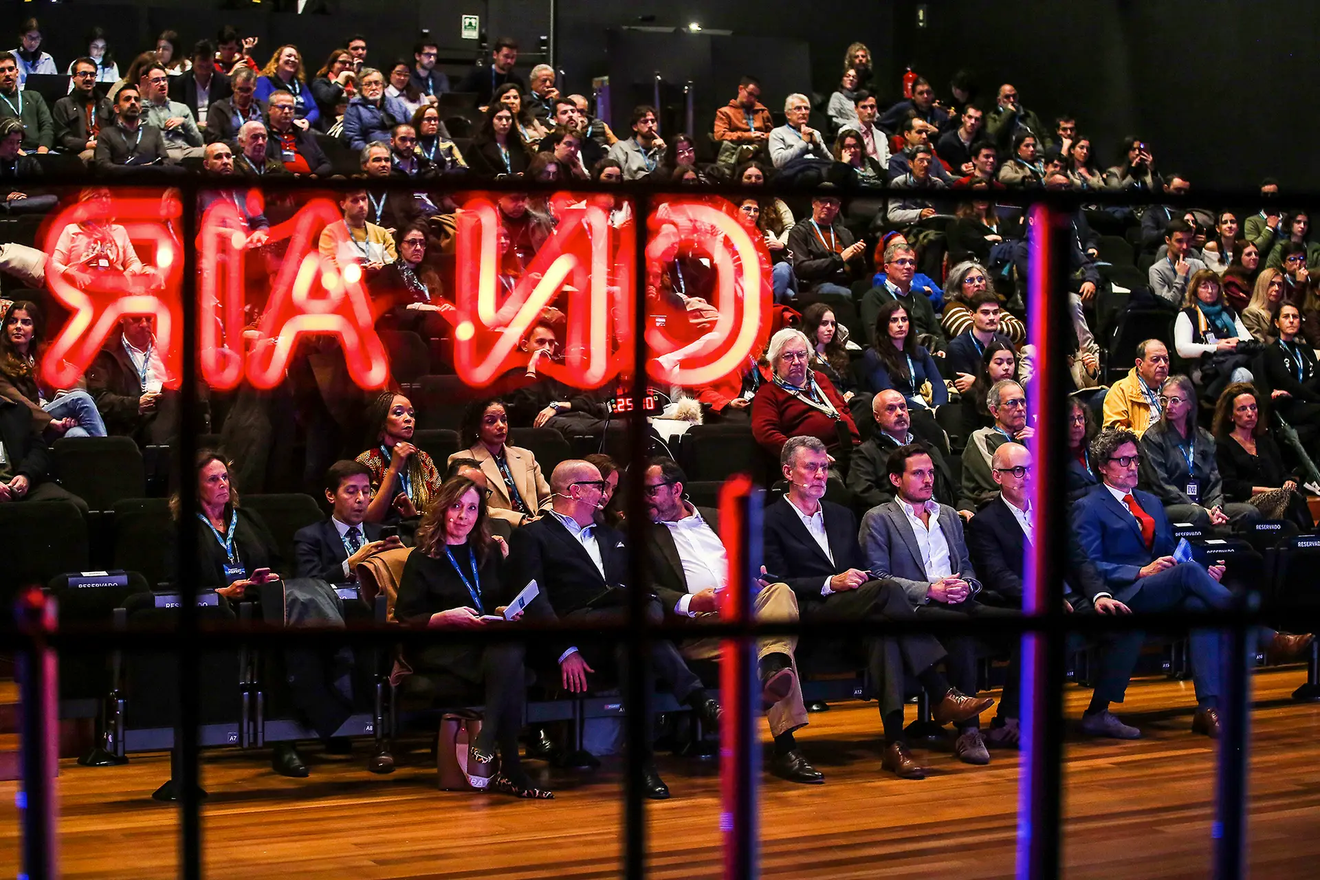 Podcasts: 2024 foi o melhor ano de sempre para o Grupo Impresa e 2025 começou com casa cheia na gravação ao vivo do Podfest