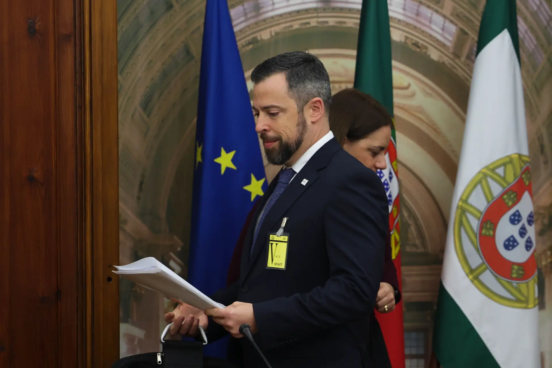 Gandra d'Almeida entregou compromisso de honra a negar quaisquer impedimentos e incompatibilidades para exercer cargo de CEO da Saúde