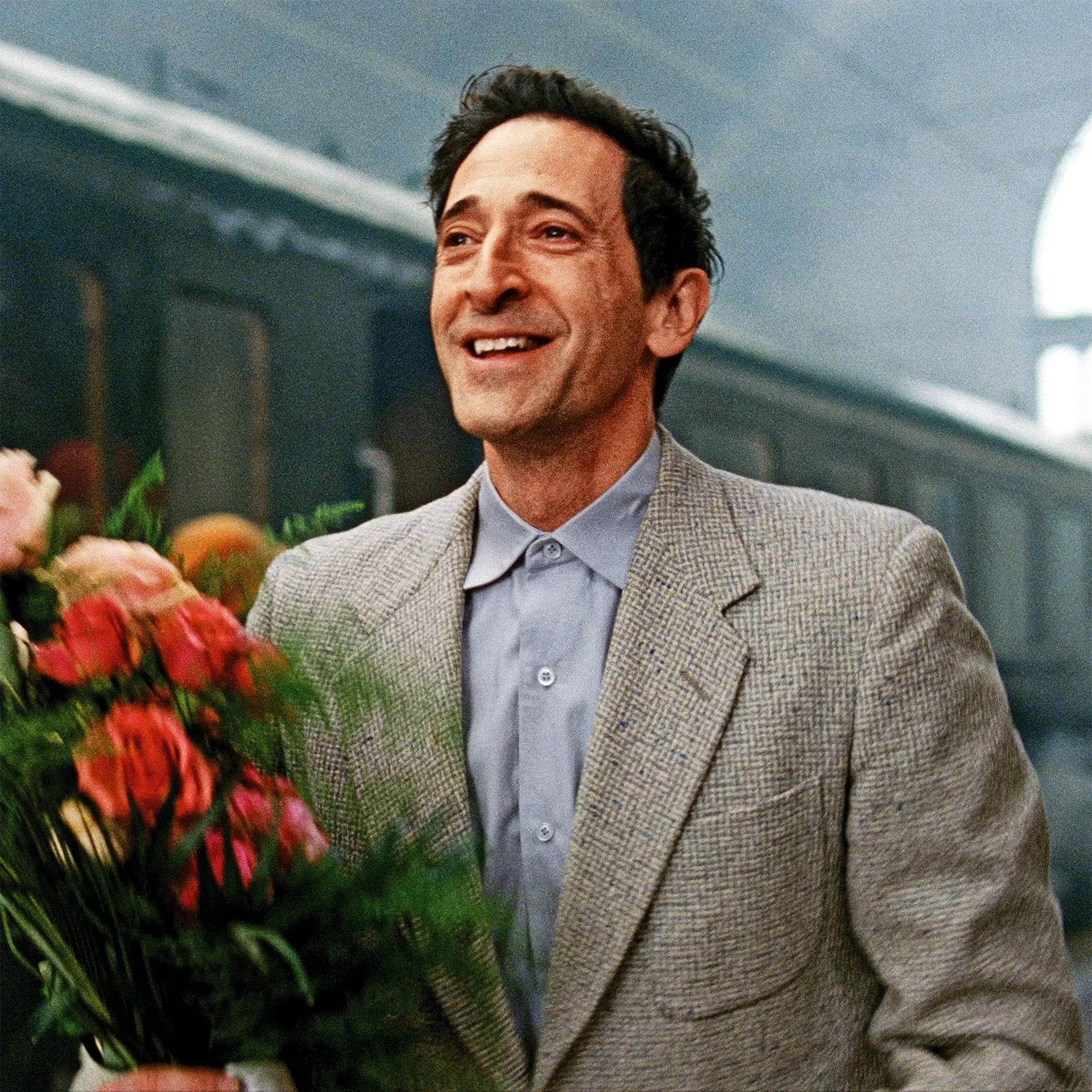 Aos 51 anos, Adrien Brody em novo desempenho ‘oscarizável’
