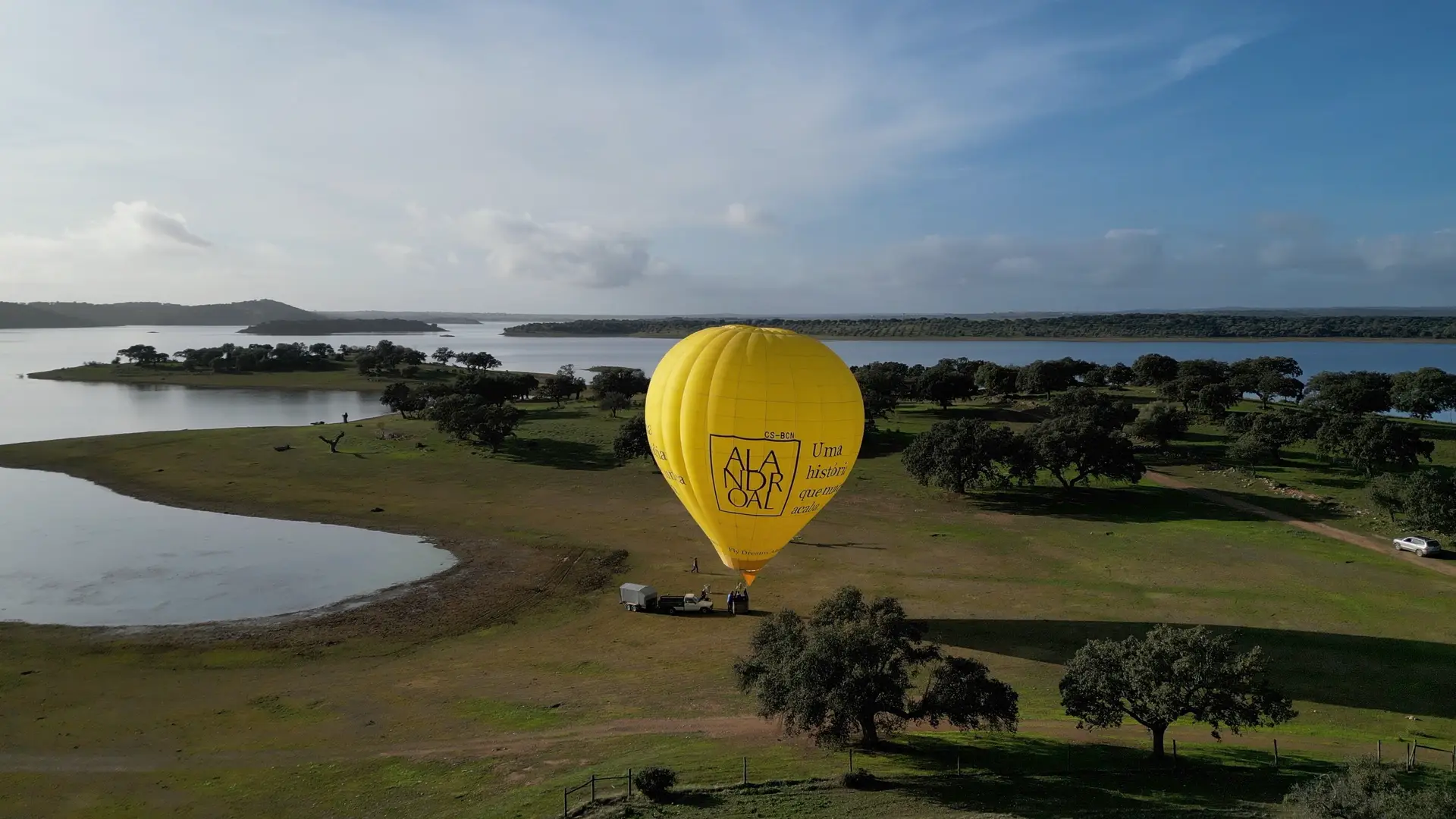 Por terra, água e ar, à descoberta de um novo Alentejo criado pela albufeira de Alqueva