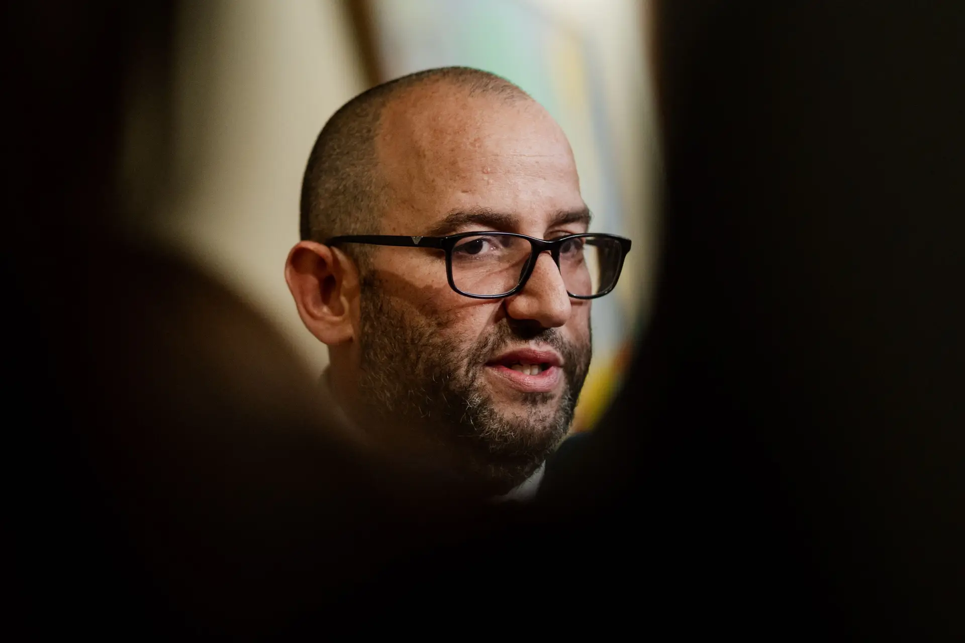 “Queriam ser eles a expulsar-me”: deputados do Chega “estão doidos” porque Miguel Arruda lhes passou “a perna”