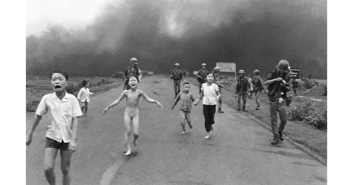 Estala polémica sobre a autoria da fotografia da rapariga queimada com napalm no Vietname