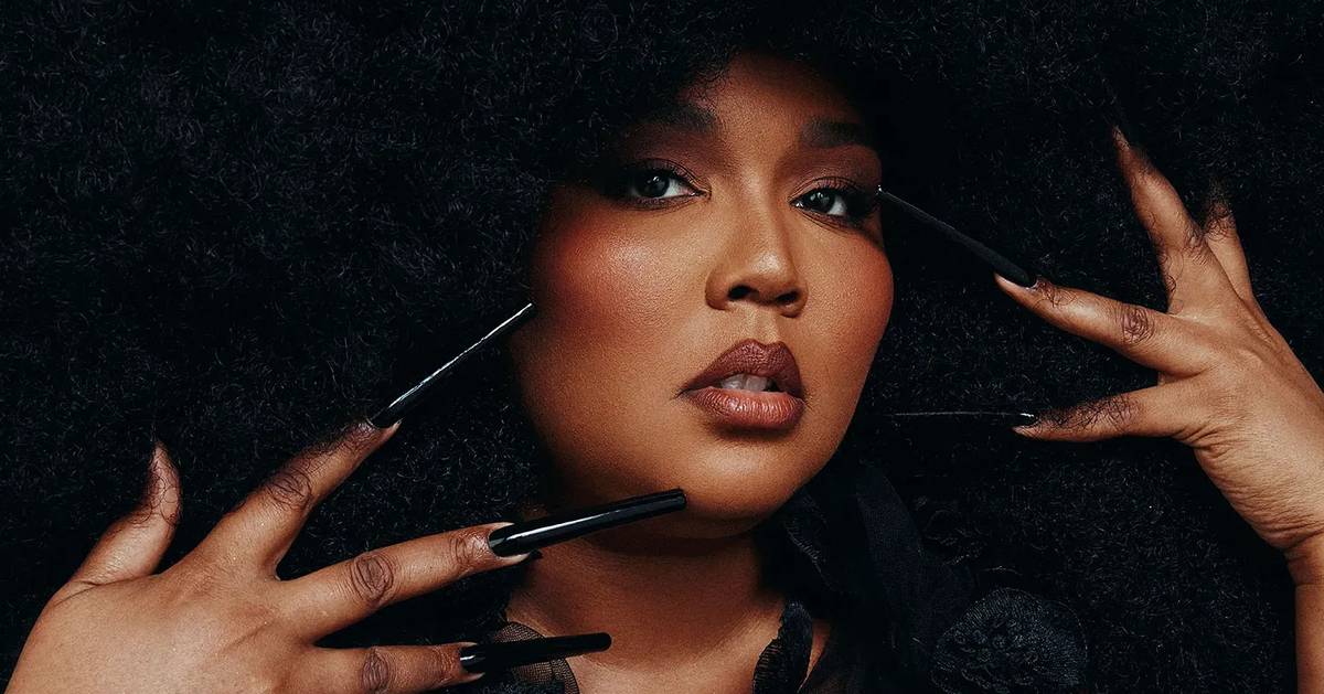 Lizzo diz que já perdeu todo o peso que queria: veja como está agora