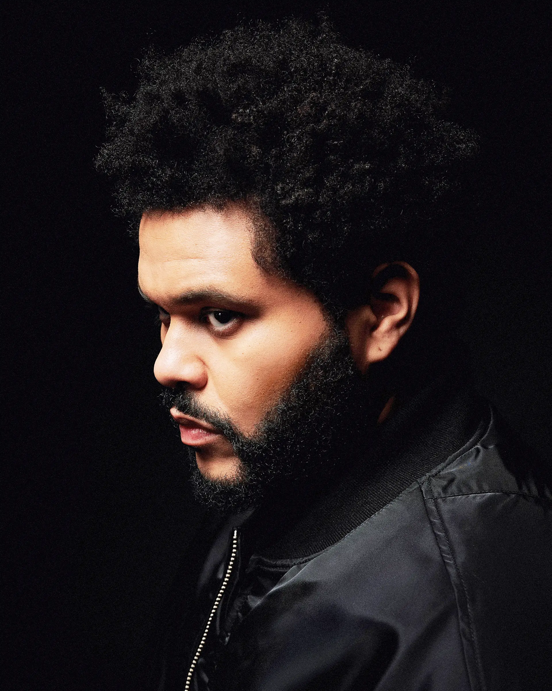 Neste sexto álbum, Weeknd conta com as colaborações de Anitta, Lana Del Rey, Travis Scott, Florence + The Machine, Justice ou Giorgio Moroder