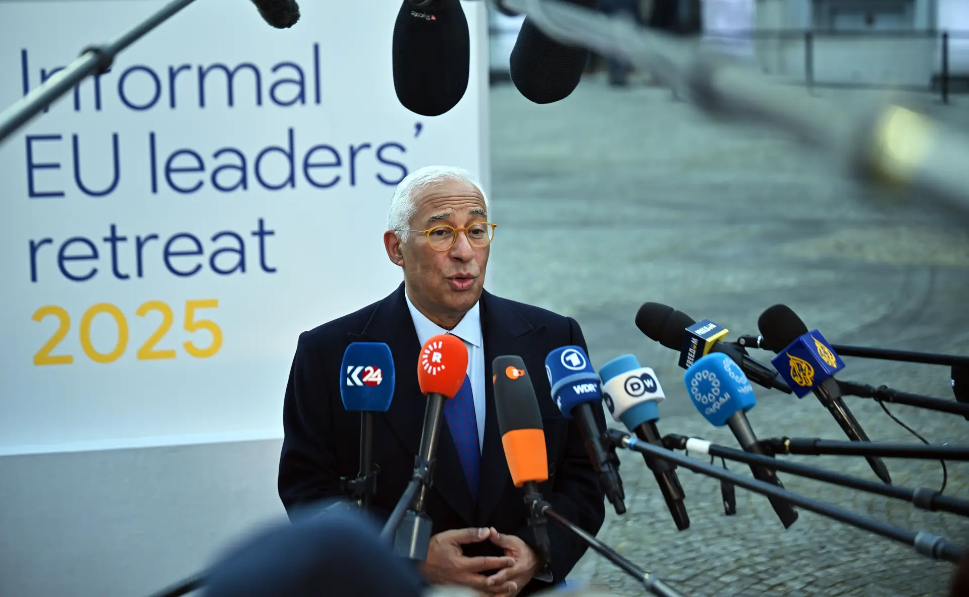 António Costa quer retiro de líderes marcado por “debate franco, aberto e livre”: o objetivo é “preparar o caminho” para reforçar a defesa