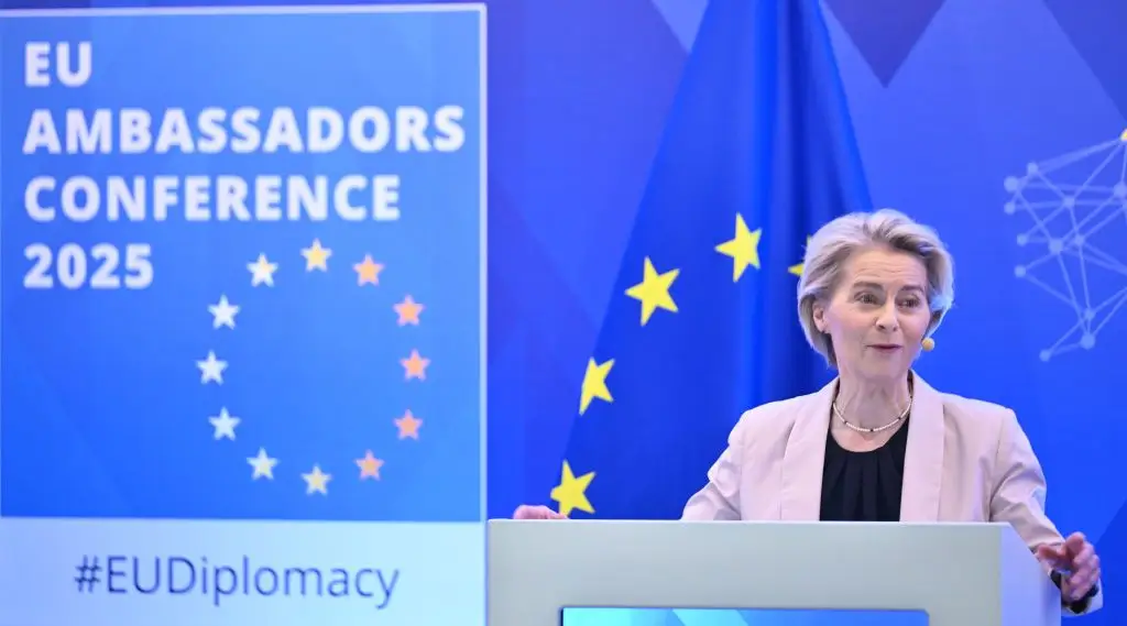 “Estamos numa era de rearmamento”: Von der Leyen anuncia plano de defesa na Europa