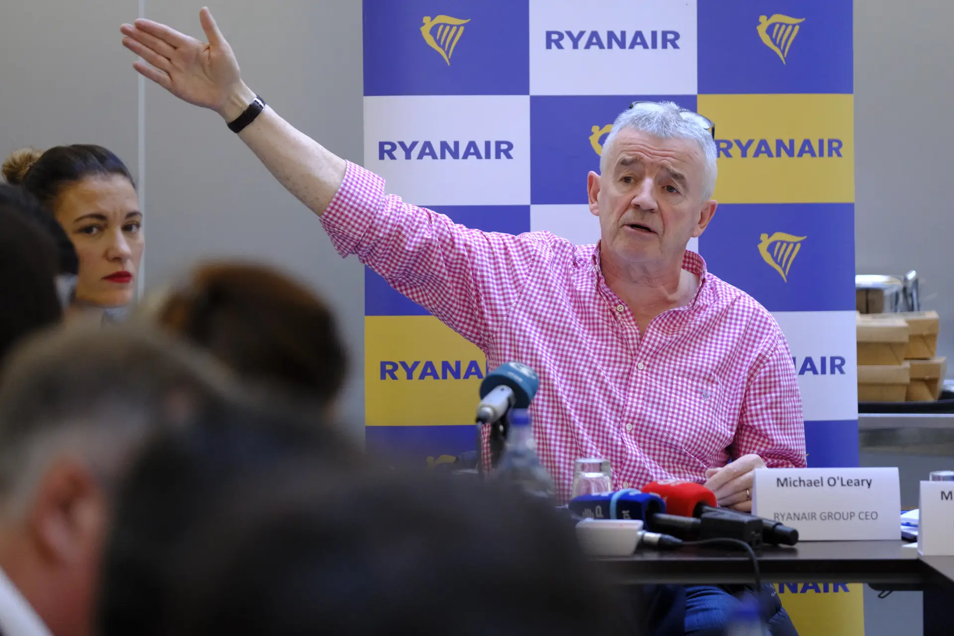 Michael O'Leary, CEO da Ryanair, tece críticas ao monopólio da ANA