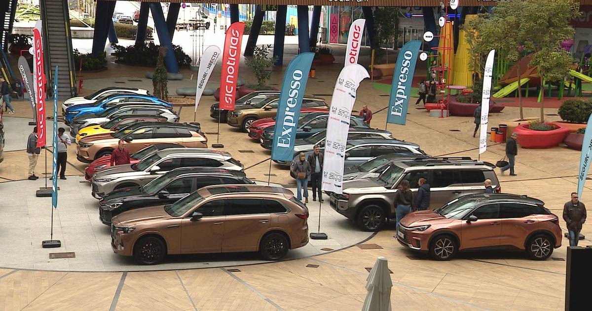 Candidatos a Carro do Ano em exposição até domingo no UBBO