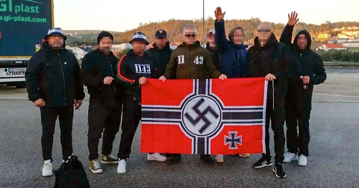 Grupo 1143 exibe bandeira nazi; e já há queixa-crime no Ministério Público