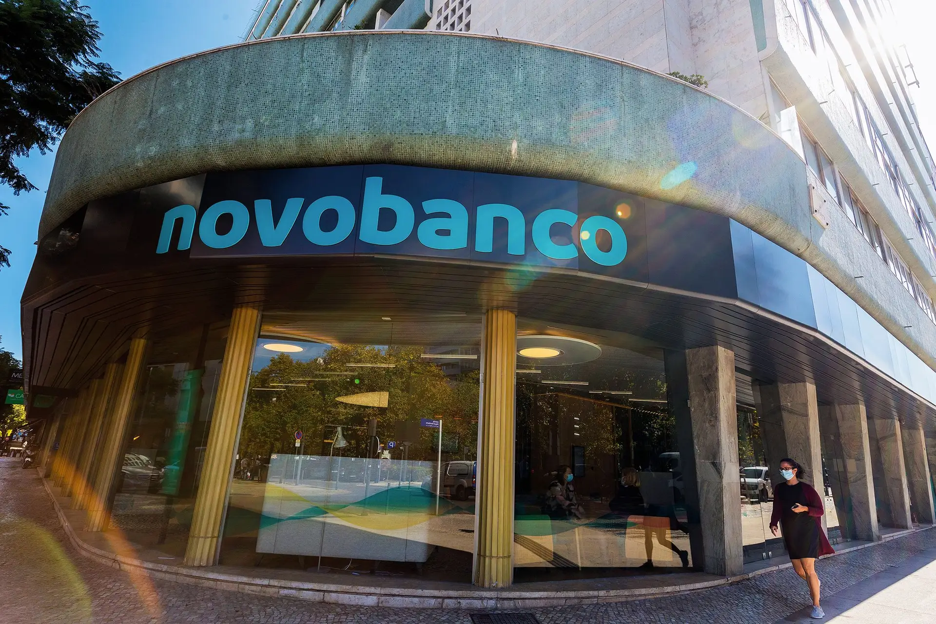 Banco de Portugal já escolheu a opção que prefere: que o Novo Banco vá para a Bolsa