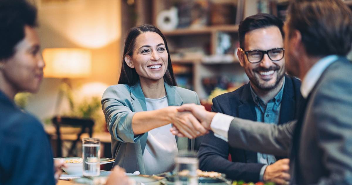 Como tirar partido de um almoço de trabalho com o chefe: quatro regras de ouro