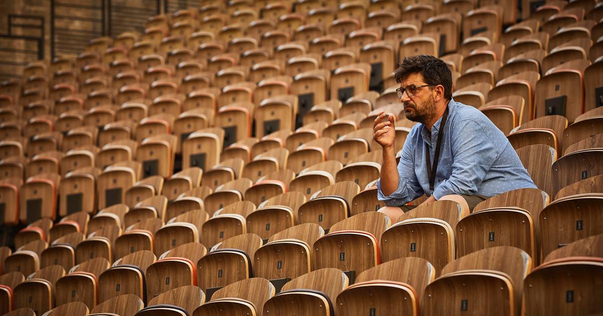Encenador e ator português Tiago Rodrigues será diretor do Festival de Avignon até 2030