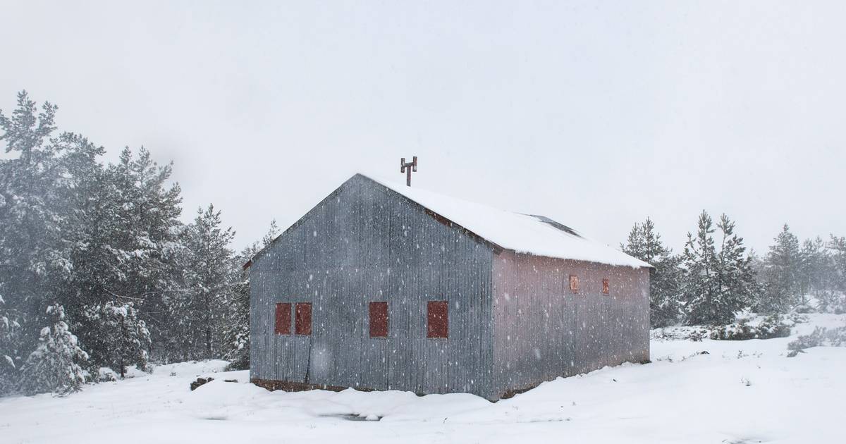 Acessos à Serra da Estrela cortados devido à neve