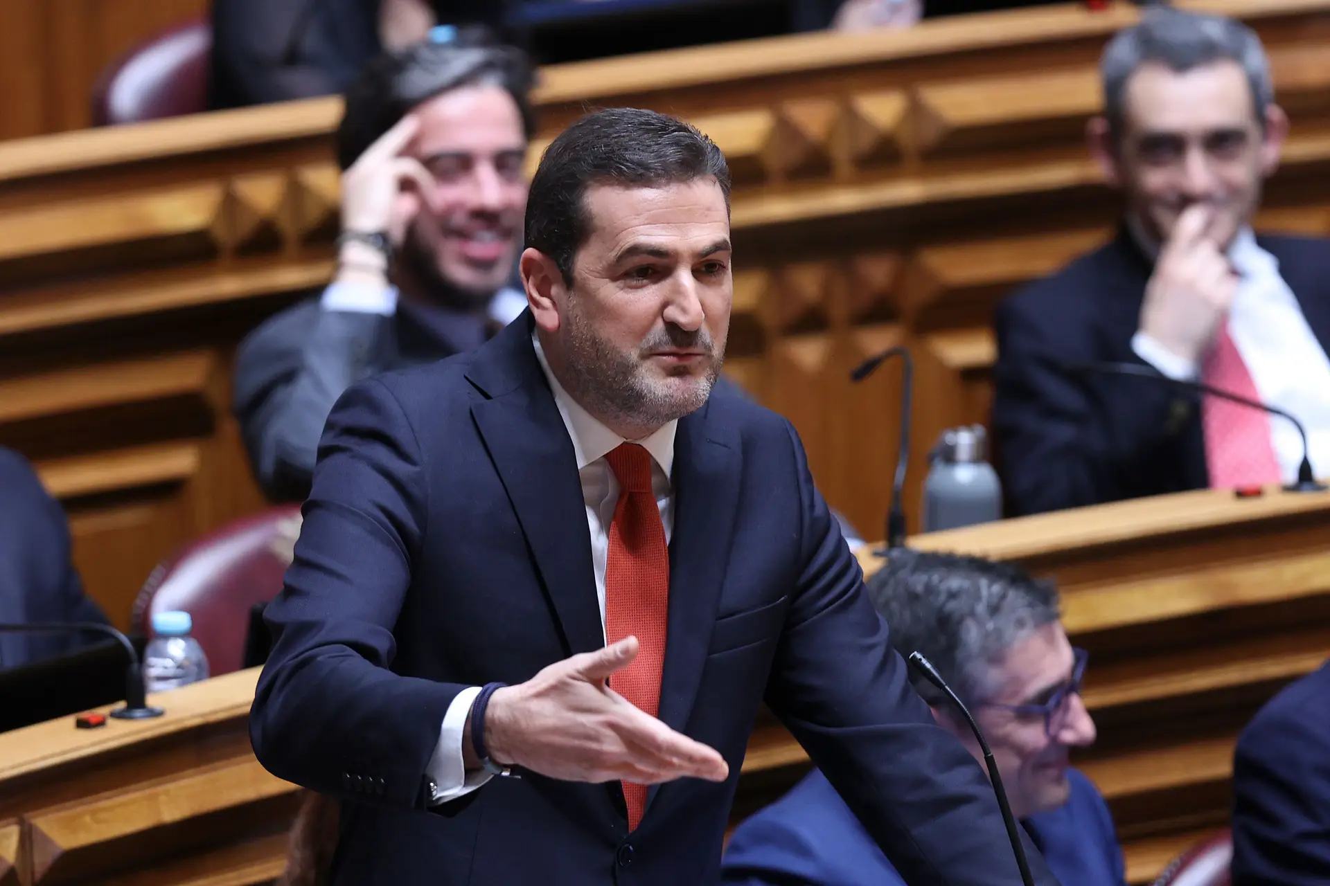 PSD e Marcelo em silêncio sobre negócios da família de Montenegro 