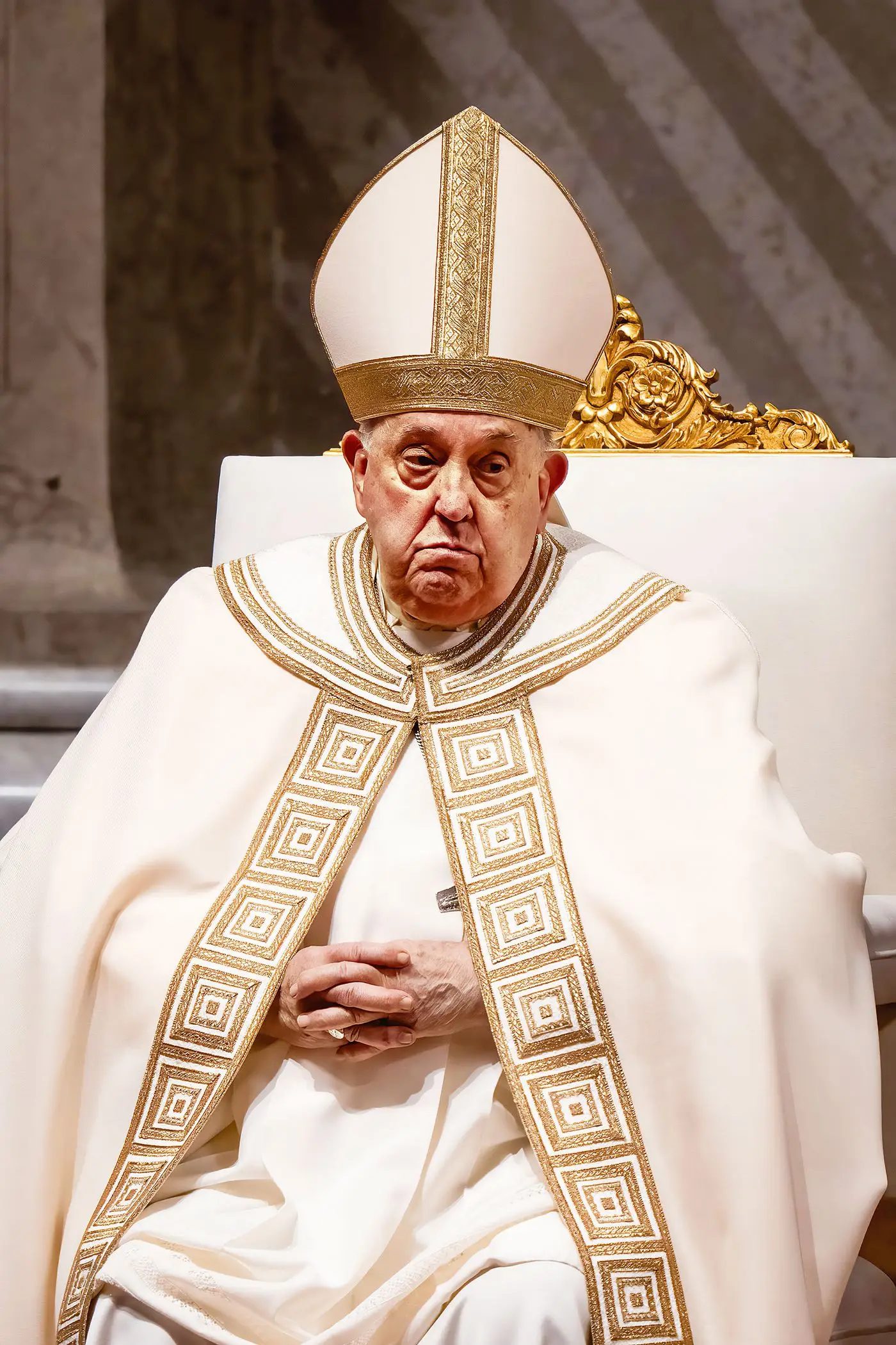 Papa Francisco escreve no hospital mensagem contra aborto e eutanásia -  Expresso