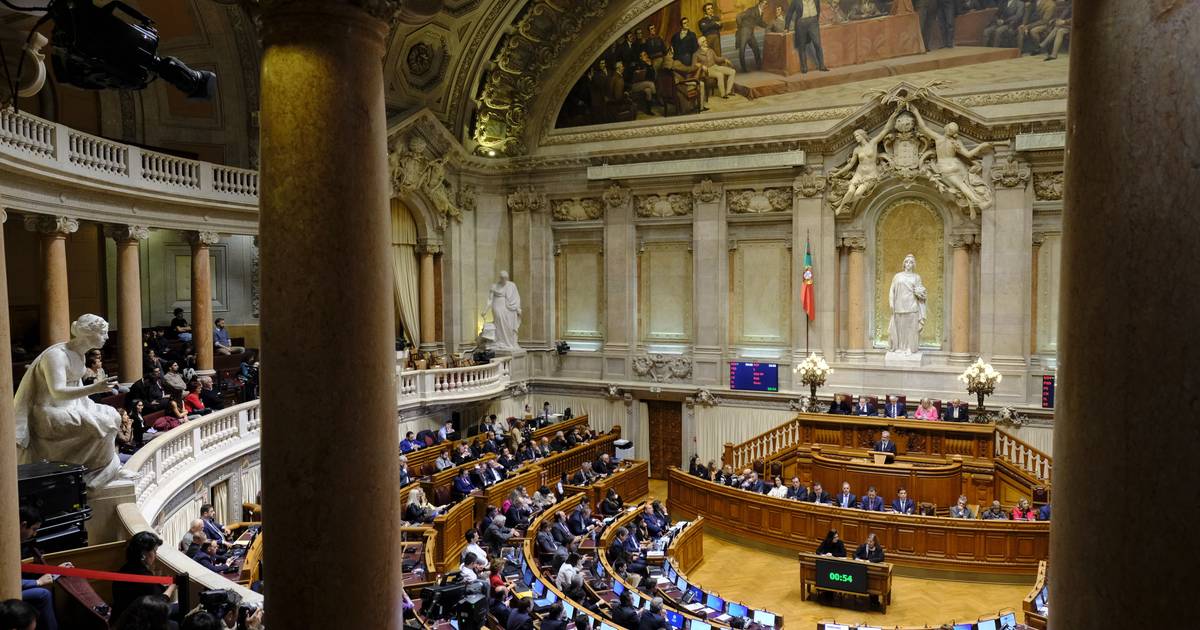 Parlamento volta a aprovar desagregação de freguesias para respeitar “legitimas expectativas das populações”