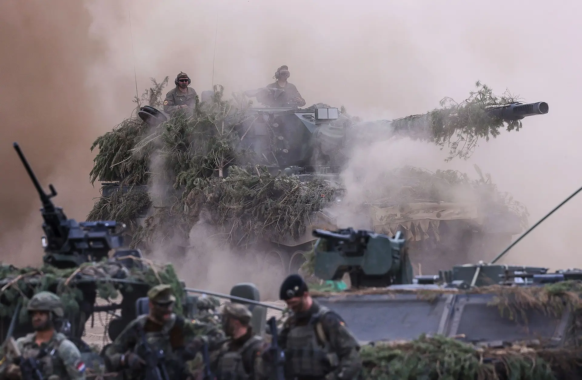 Forças Armadas alemãs em exercícios militares Quadriga, com franceses, lituanos e neerlandeses, na Lituânia
