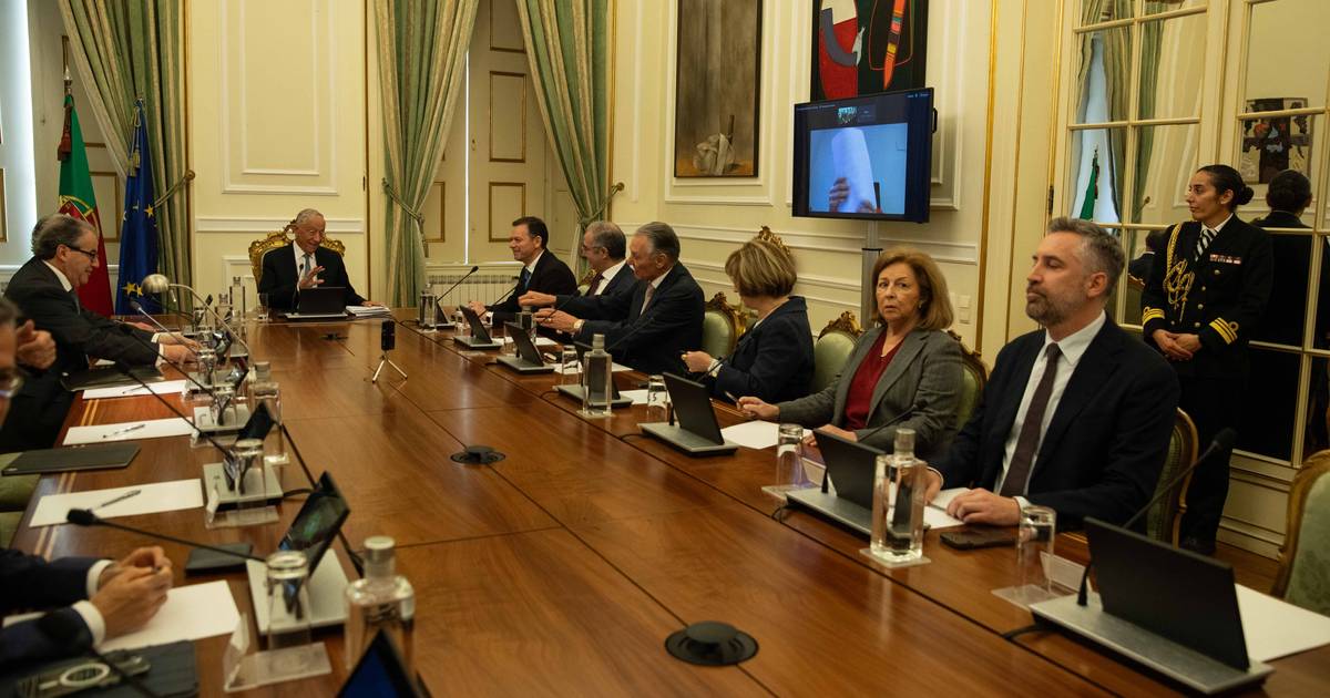 Conselho de Estado: Marcelo cansou-se de esperar pelo Parlamento e chama Mendes e Ventura em plena campanha presidencial; Pedro Nuno também