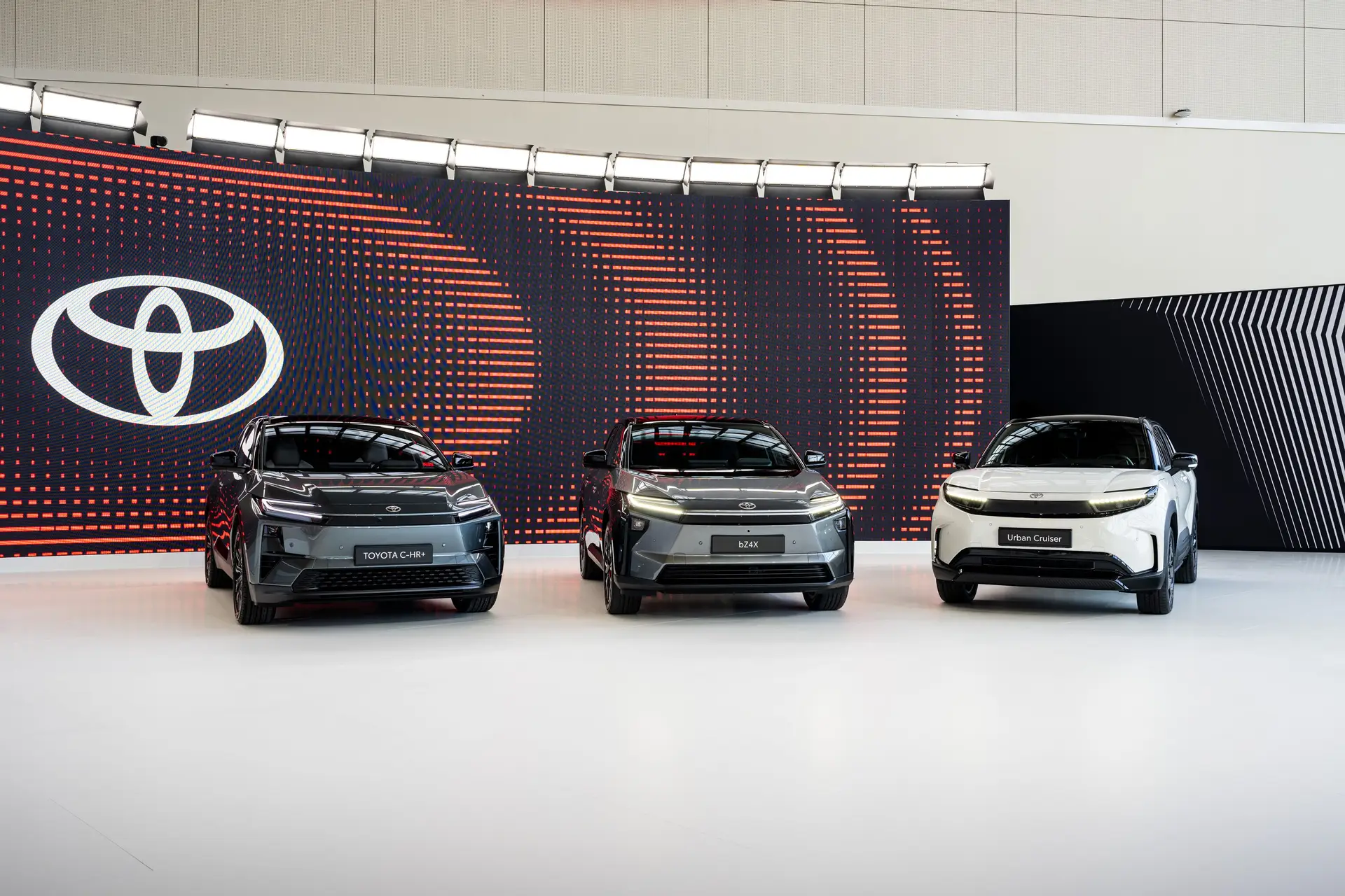 Toyota aposta na diversidade de oferta com novos modelos elétricos, mas com os híbridos a dominarem as vendas