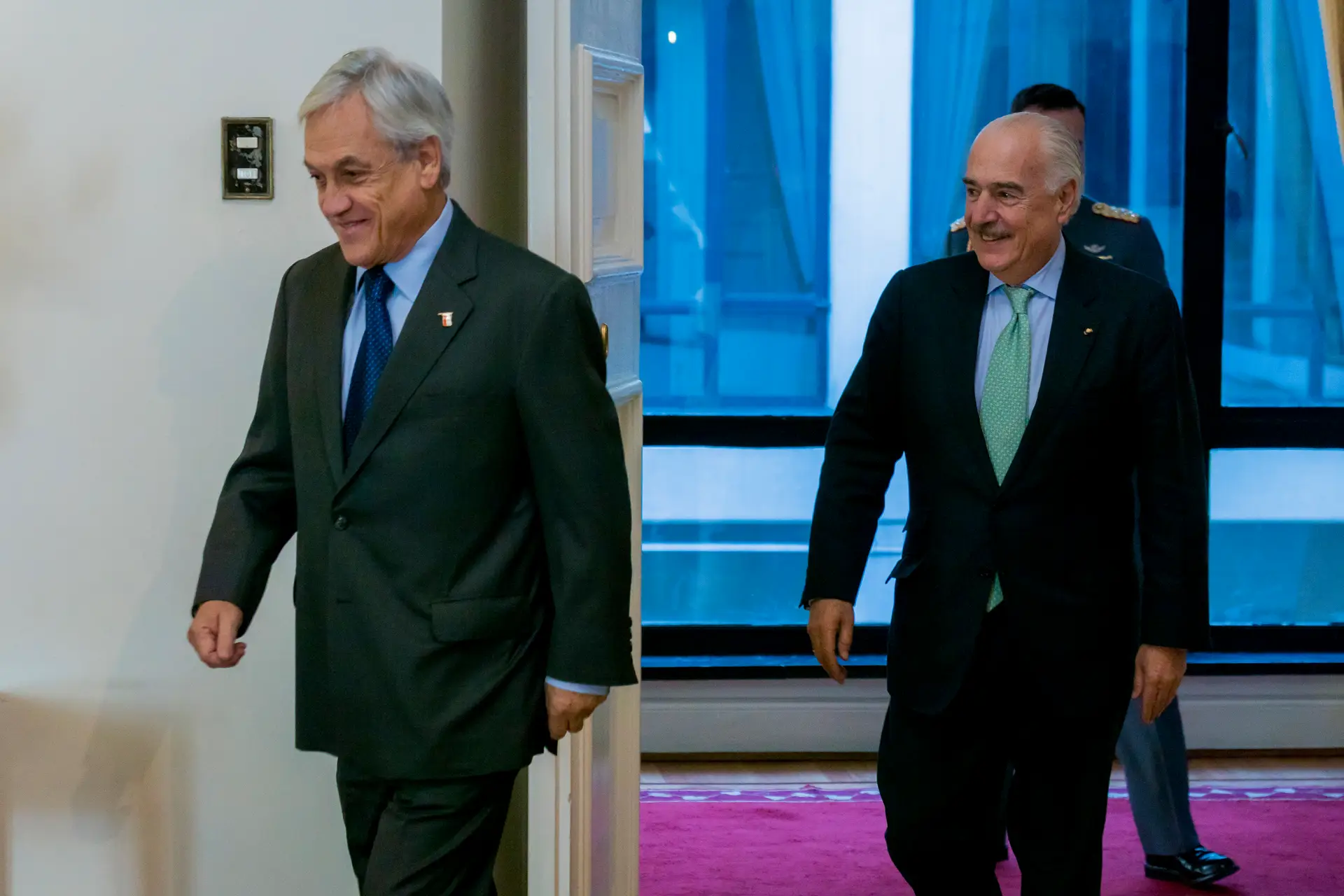 Ex-Presidente da Colômbia, Andrés Pastrana, à direita na imagem
