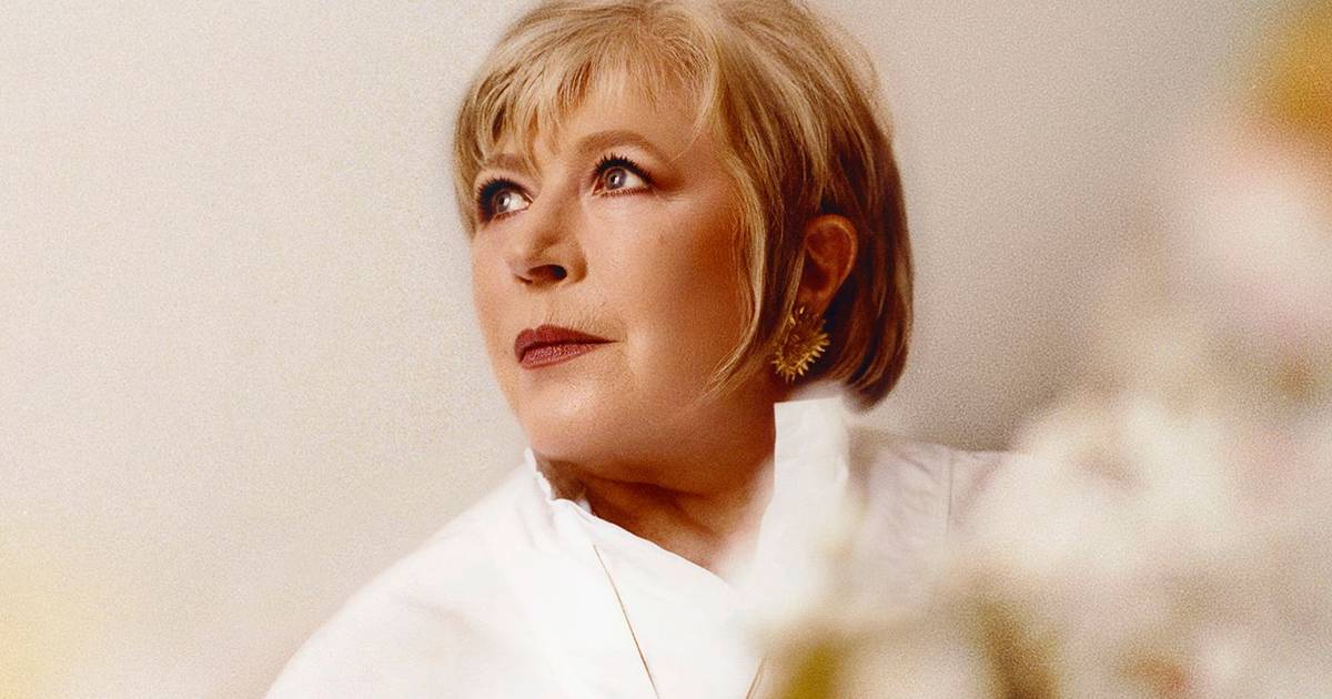 Marianne Faithfull: ouça ‘Burning Moonlight’, a primeira canção lançada após a sua morte