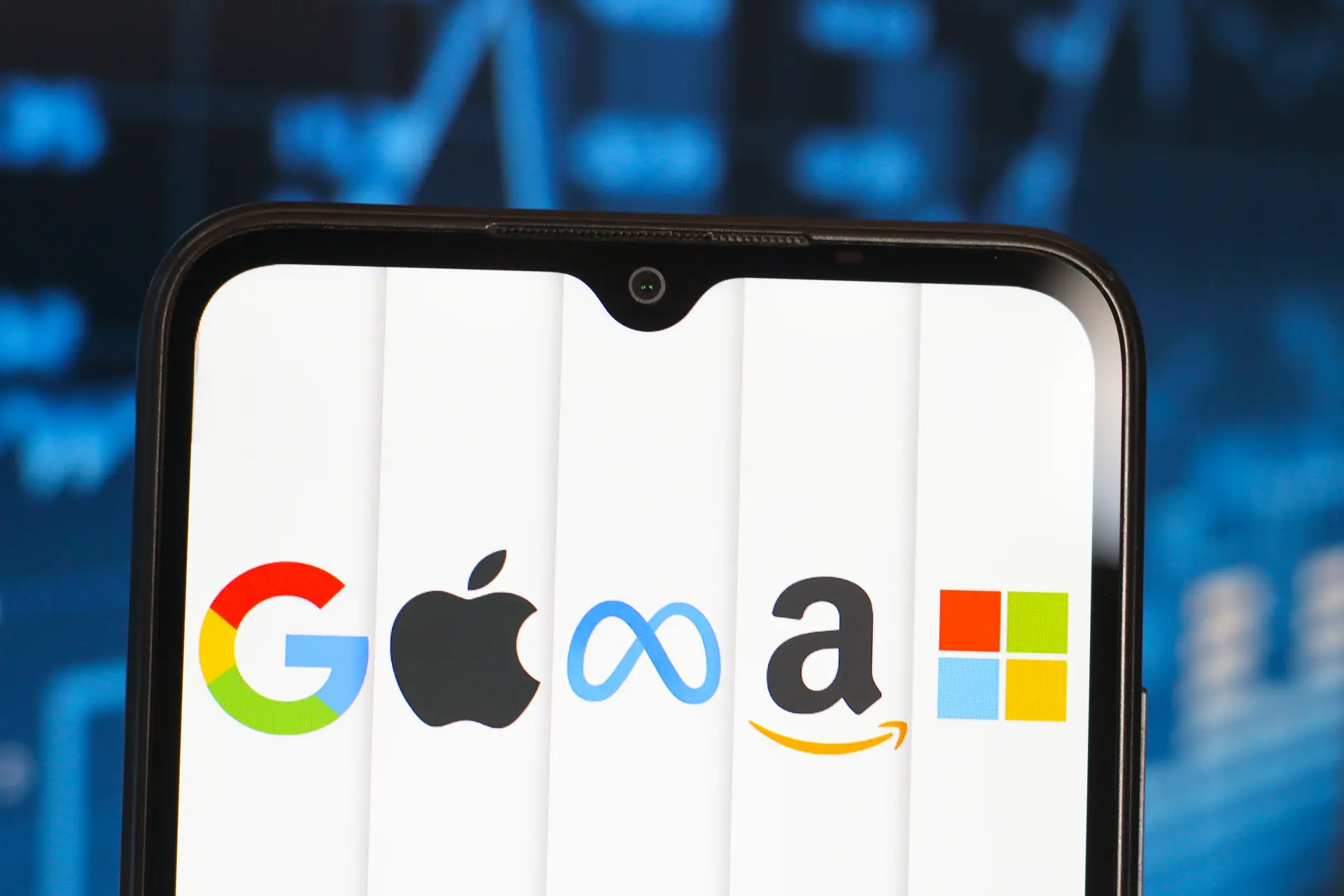 Meta avisa utilizadores sobre uso de dados pessoais para personalizar publicidade ou pagar