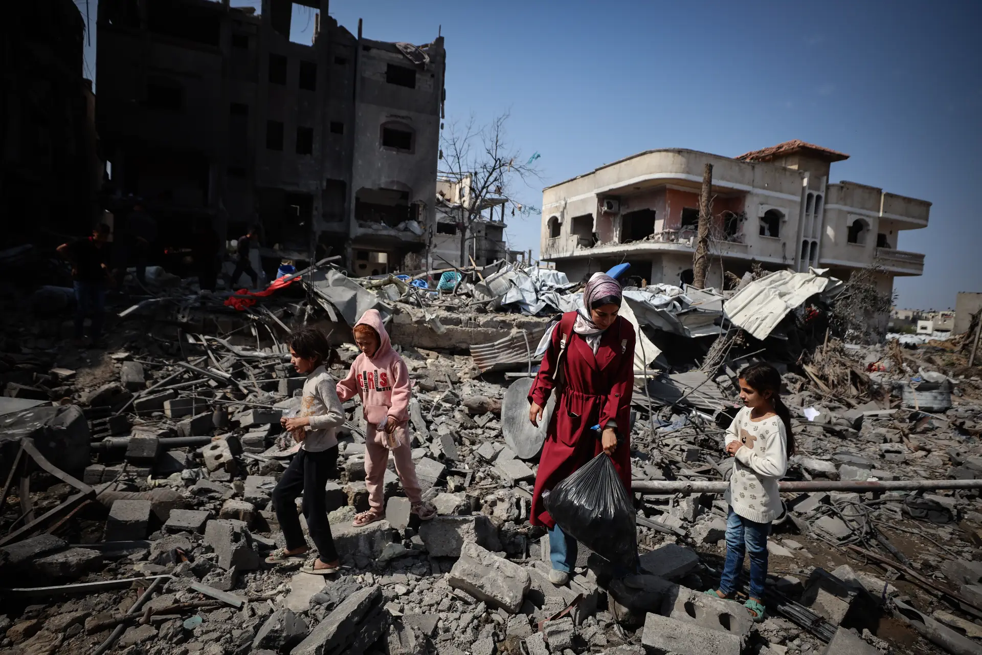 Ataques israelitas contra a Faixa de Gaza matam mais 43 pessoas