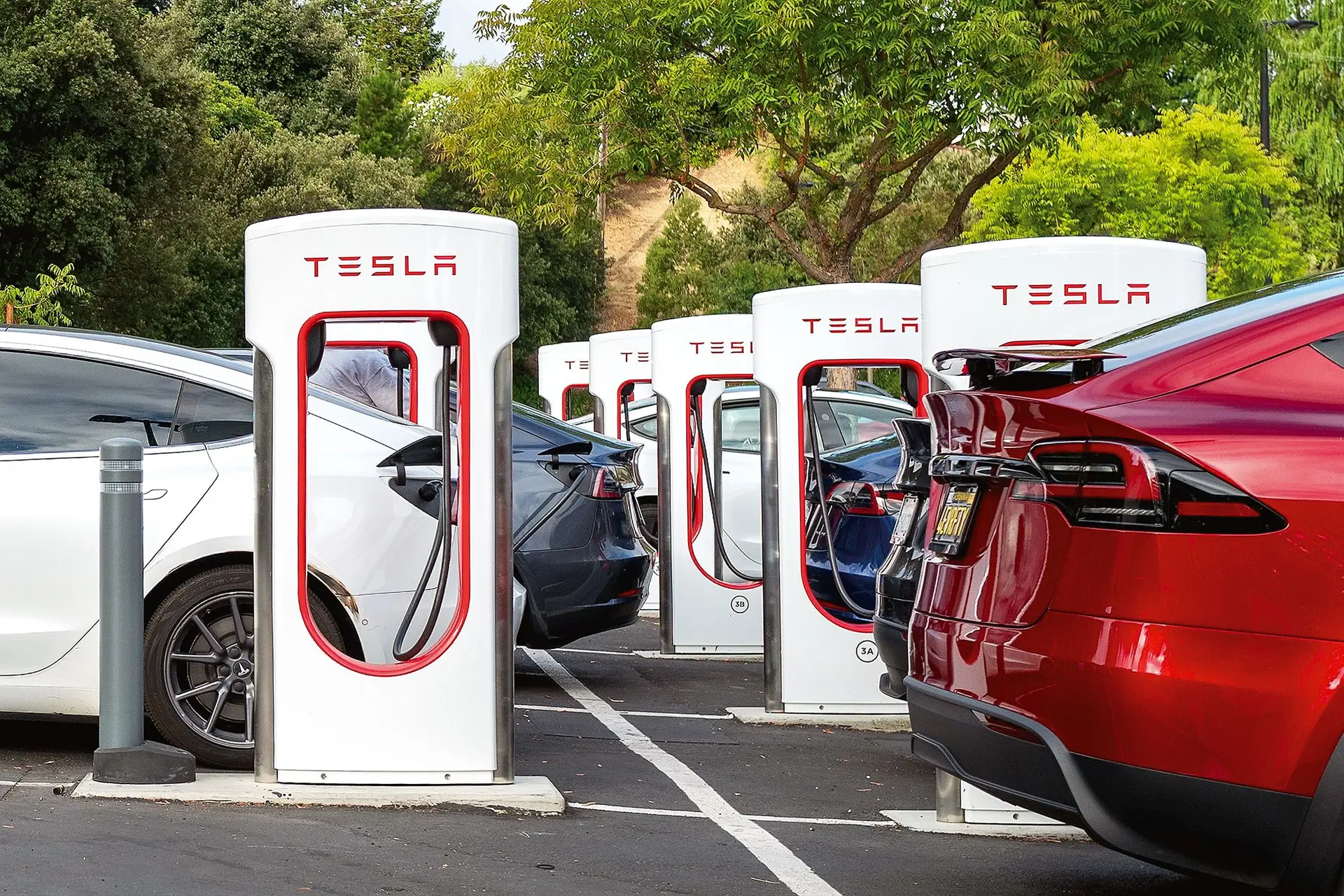 Tesla quer vender eletricidade no Reino Unido