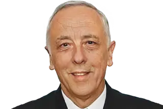 Adriano Moreira  e as Forças Armadas