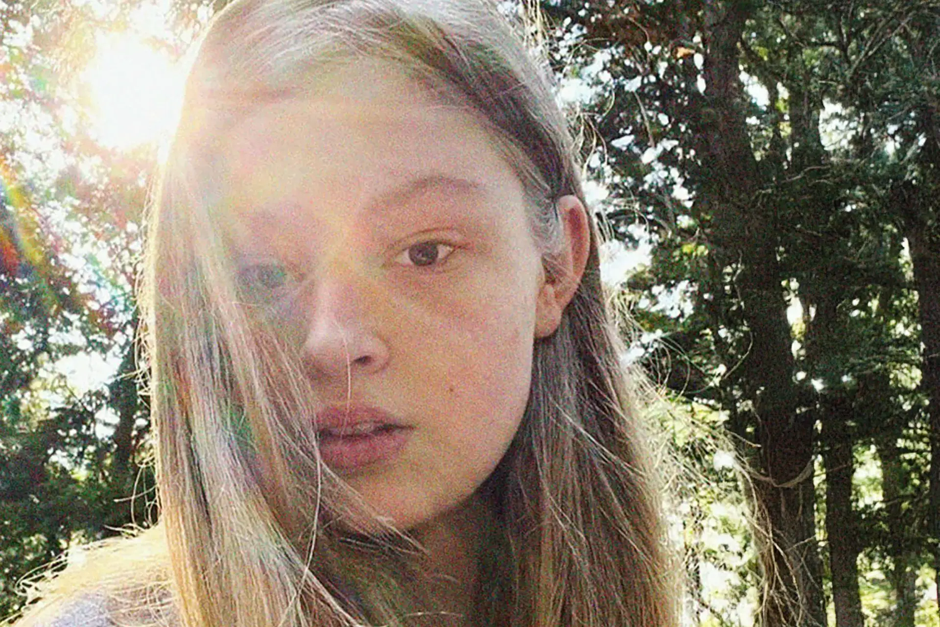 “É conveniente dizer que virou à direita porque sou um raio de uma travesti”: filha de Elon Musk ataca o pai, “uma criança grande patética”