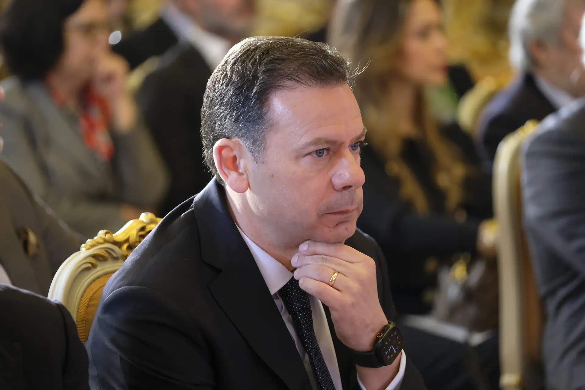 Luís Montenegro e Paulo Rangel na assinatura do protocolo sobre imigração com os representantes das confederações patronais