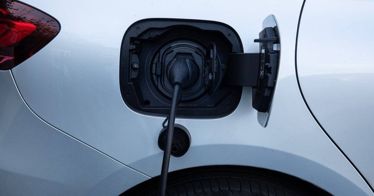 PTRR promete €53 milhões para rede de emergência de veículos elétricos