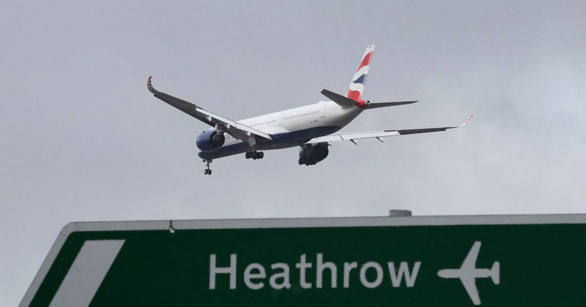 Grupo que detém Iberia e British Airways desistiu da privatização da TAP