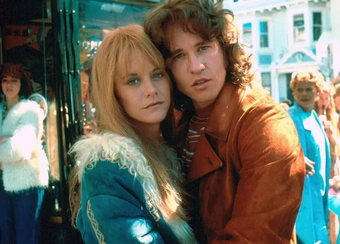 Meg Ryan e Val Kilmer em "The Doors: O Mito de uma Geração"