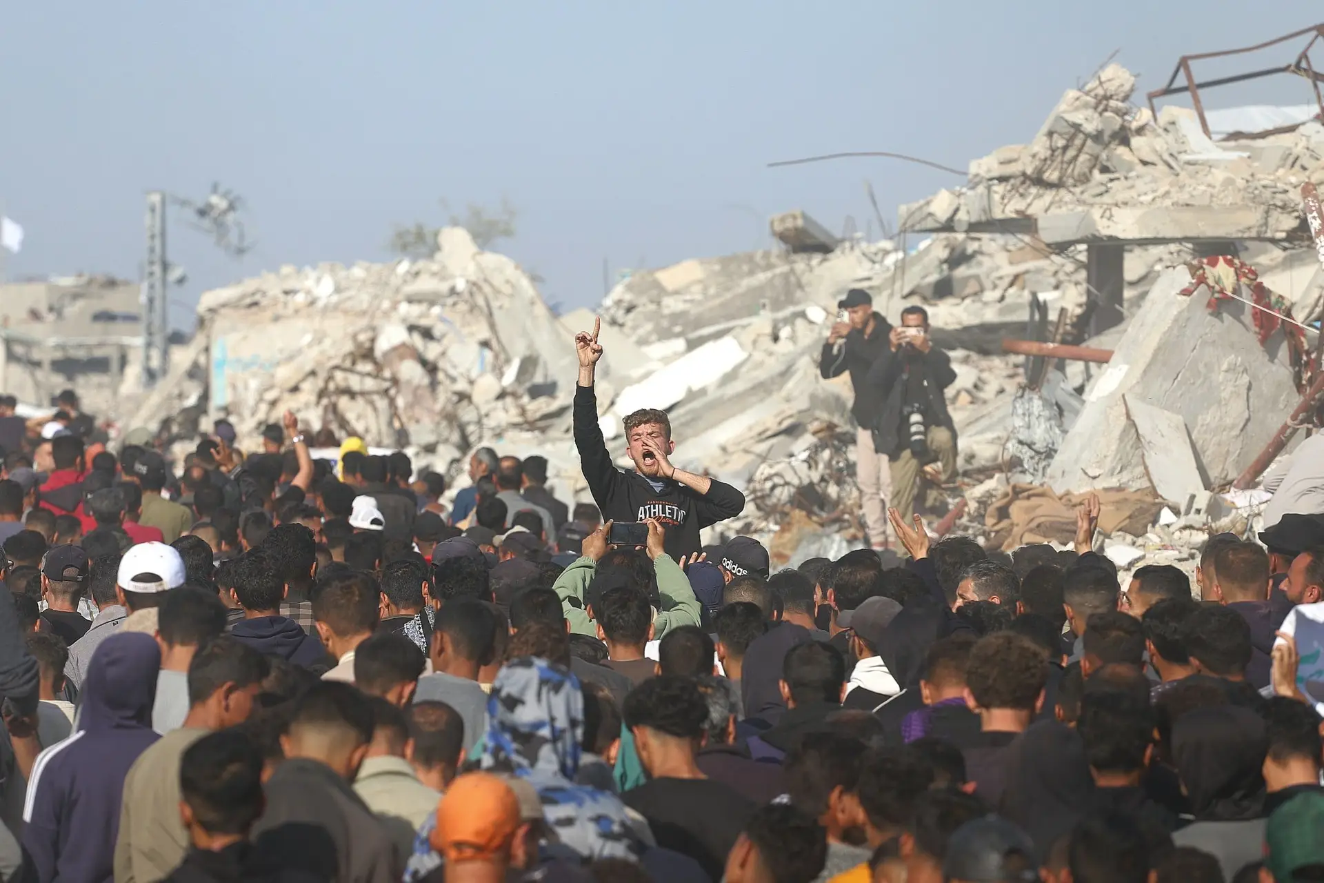Protestos em Gaza continuam e também têm como alvo o Irão, mas é cedo para declarar o fim do Hamas