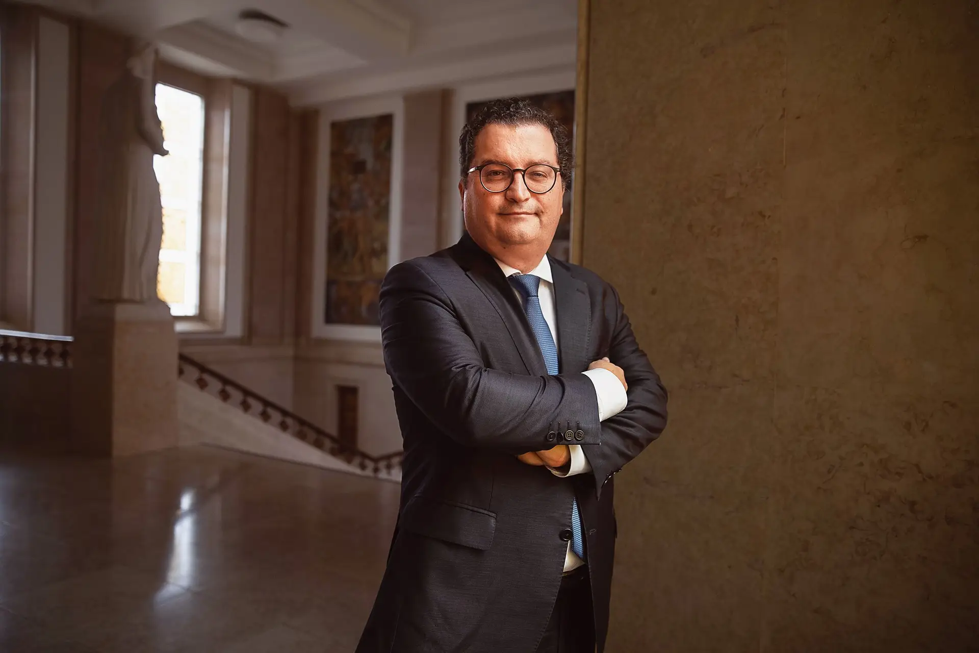 O emprego em máximos ajudou Miranda Sarmento a garantir um excedente acima do esperado