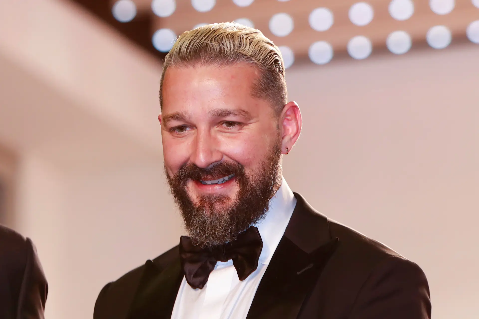Shia LaBeouf agrediu alunos da sua própria escola de representação
