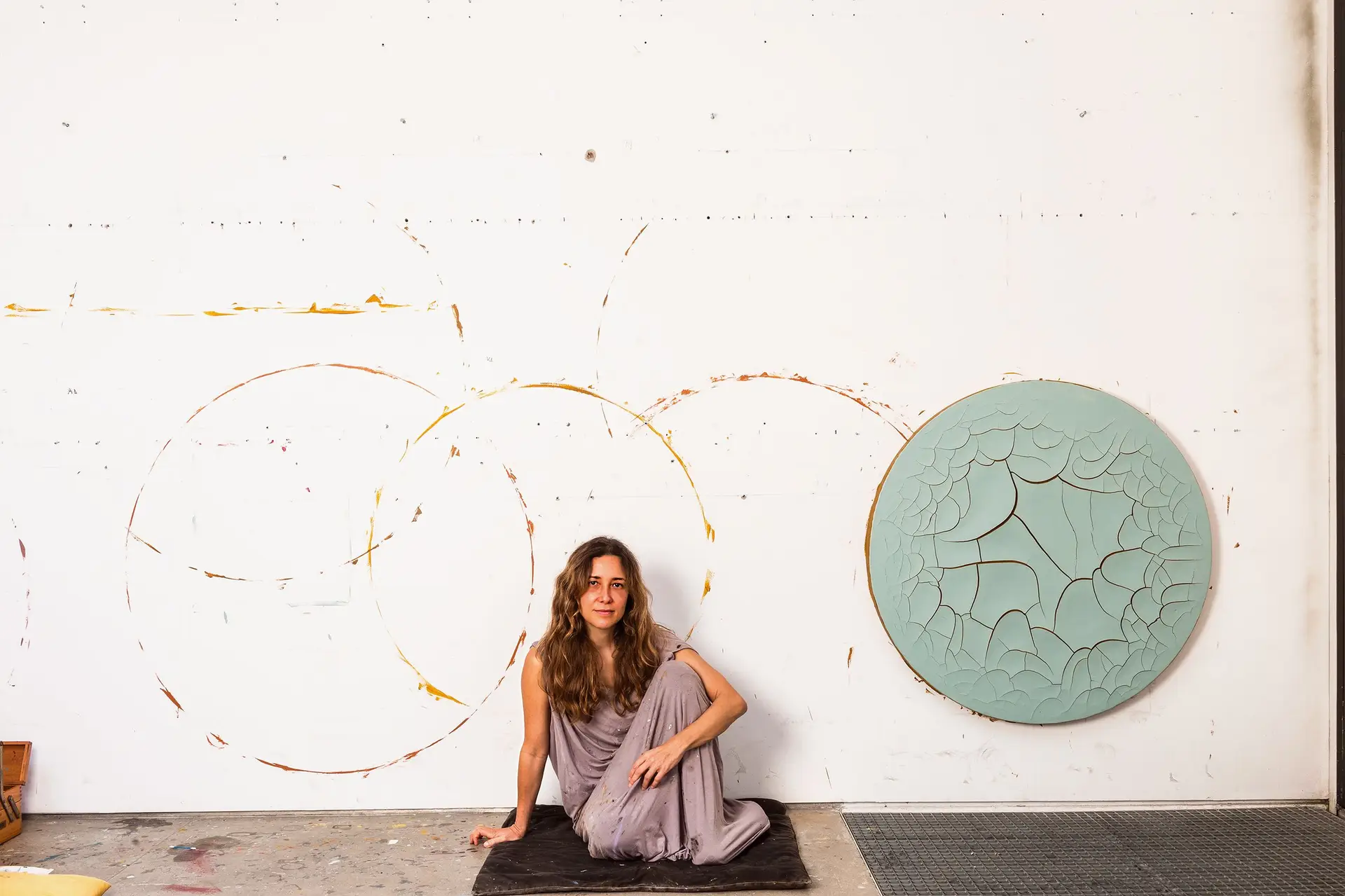 Adriana Varejão, artista plástica brasileira, em entrevista ao Expresso: “Em nenhum momento me sinto subserviente à cultura portuguesa”
